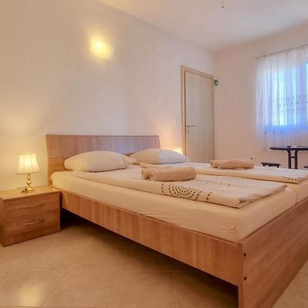 Lucijana Room Novigrad Istria Eksteriør billede